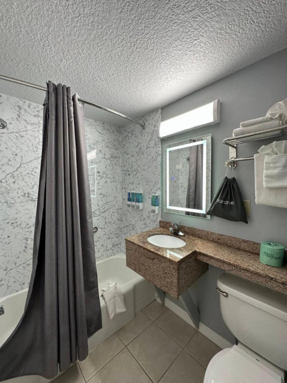 Rodeway Inn Orleans Image 16